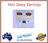 Daisy Flower Stud Earrings Silver Tone